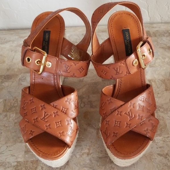 *Host Pick* Authentic Louis Vuitton Wedges - Picture 3 of 8